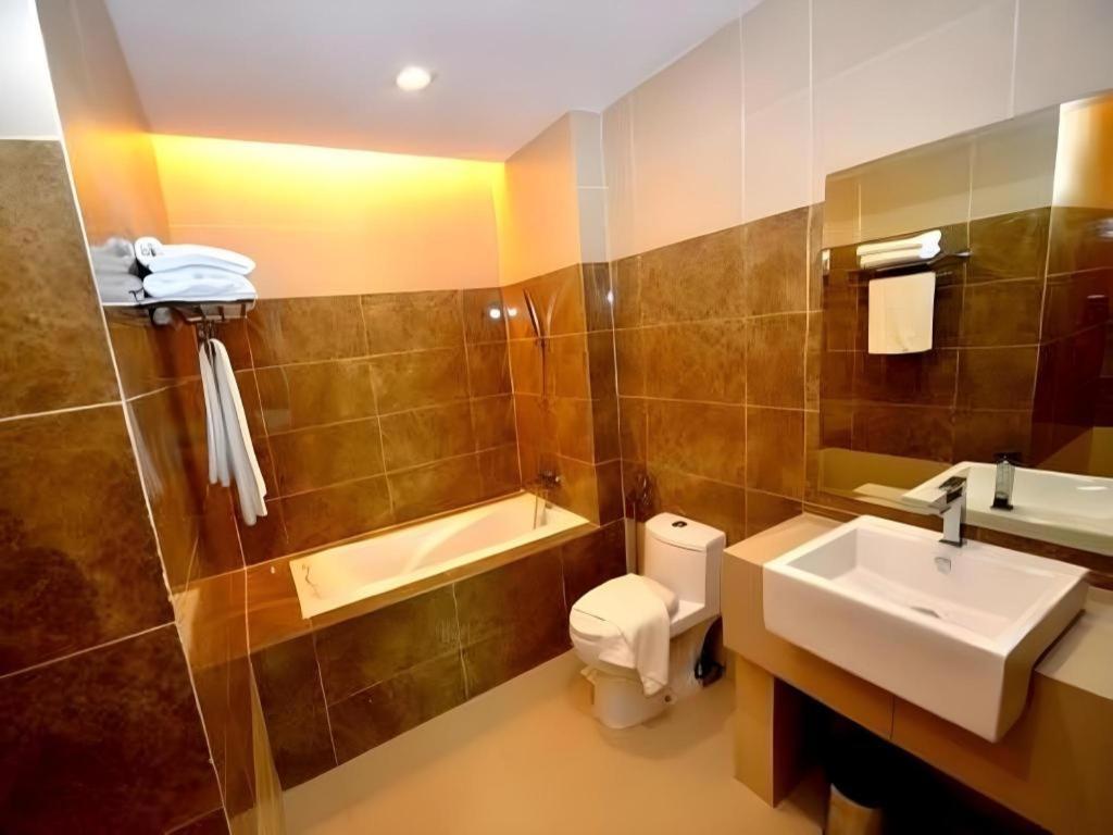 Eminent Hotel Κότα Κιναμπαλού Εξωτερικό φωτογραφία
