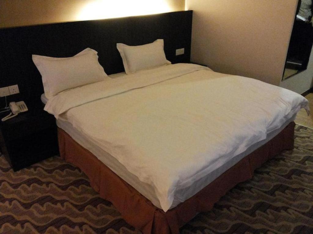 Eminent Hotel Κότα Κιναμπαλού Εξωτερικό φωτογραφία