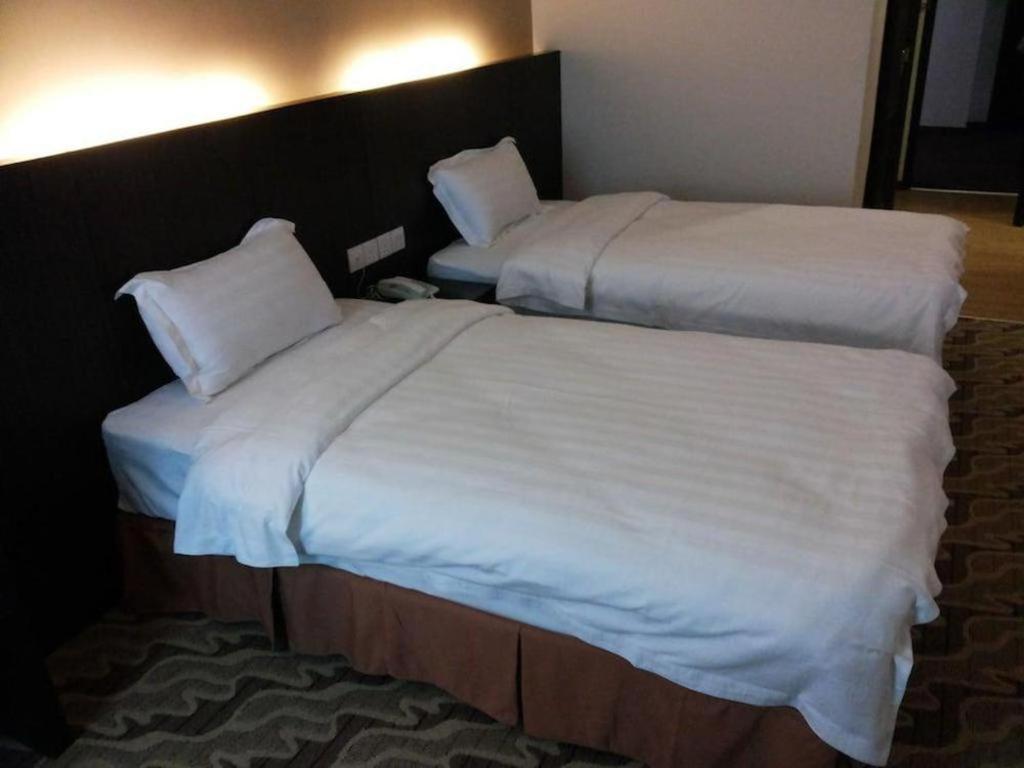 Eminent Hotel Κότα Κιναμπαλού Εξωτερικό φωτογραφία
