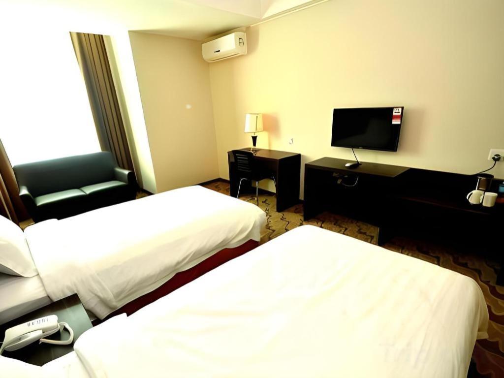 Eminent Hotel Κότα Κιναμπαλού Εξωτερικό φωτογραφία