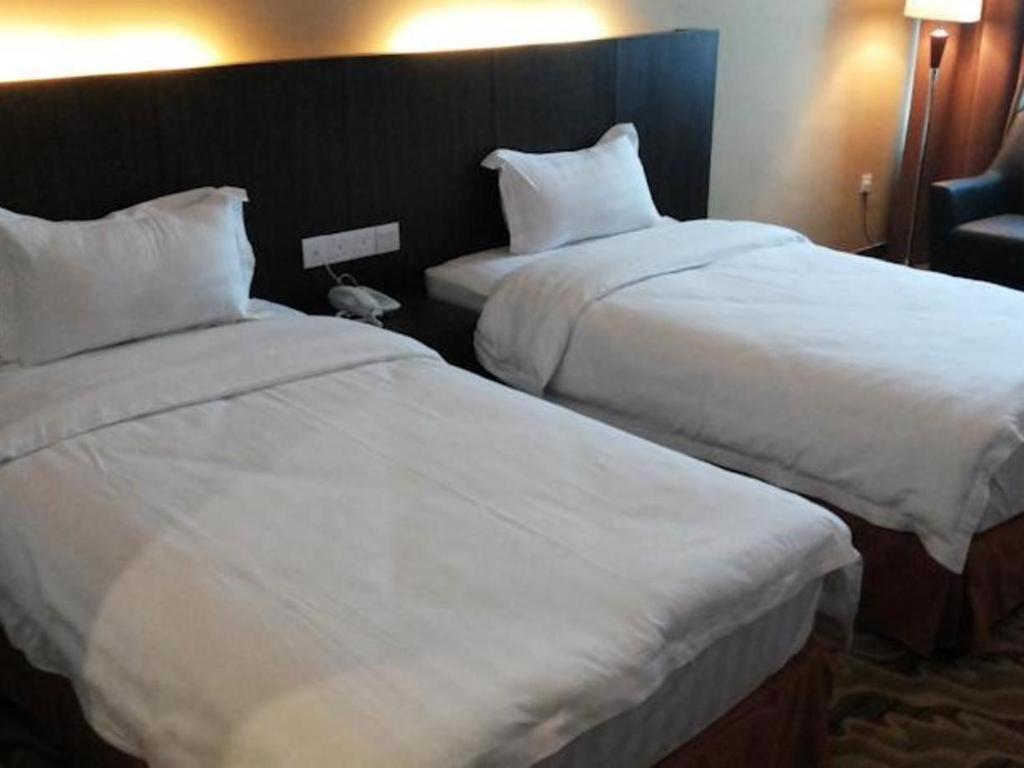 Eminent Hotel Κότα Κιναμπαλού Εξωτερικό φωτογραφία