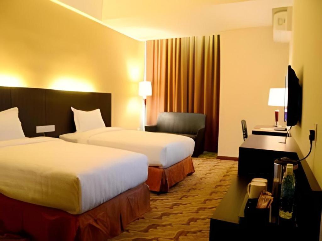 Eminent Hotel Κότα Κιναμπαλού Εξωτερικό φωτογραφία